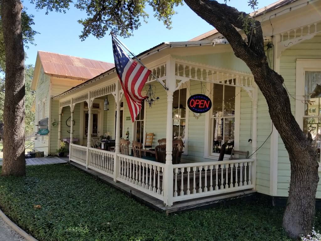 Avocado Cafe & Juice Bar | cafe | 18771 FM 2252, San Antonio, TX 78266, USA | 2104418338 OR +1 210-441-8338