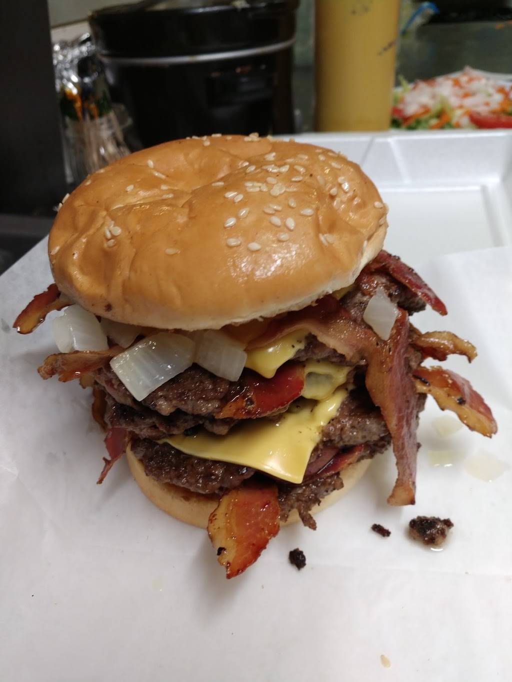 Boudreux Burger Barn | restaurant | 1499 N Meridian Rd #9046, Peck, KS 67120, USA | 3165242763 OR +1 316-524-2763