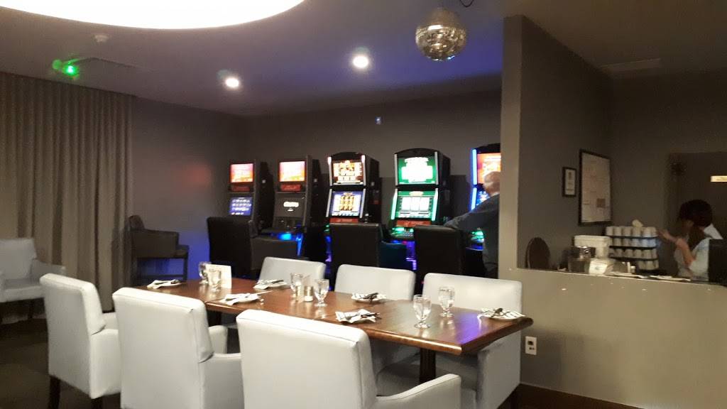 La marina de repentigny | restaurant | 364 Rue Notre-Dame, Repentigny, QC J6A 2S5, Canada | 4505817071 OR +1 450-581-7071