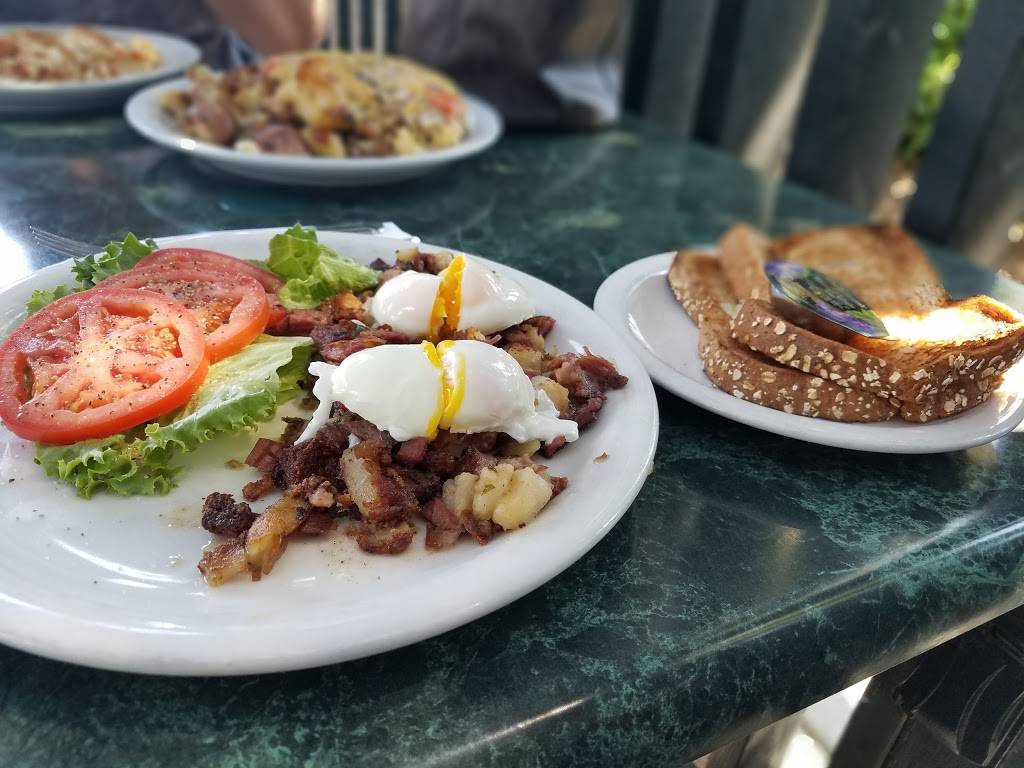 Red Apple Cafe | cafe | 488 W Herndon Ave, Fresno, CA 93650, USA | 5592611505 OR +1 559-261-1505