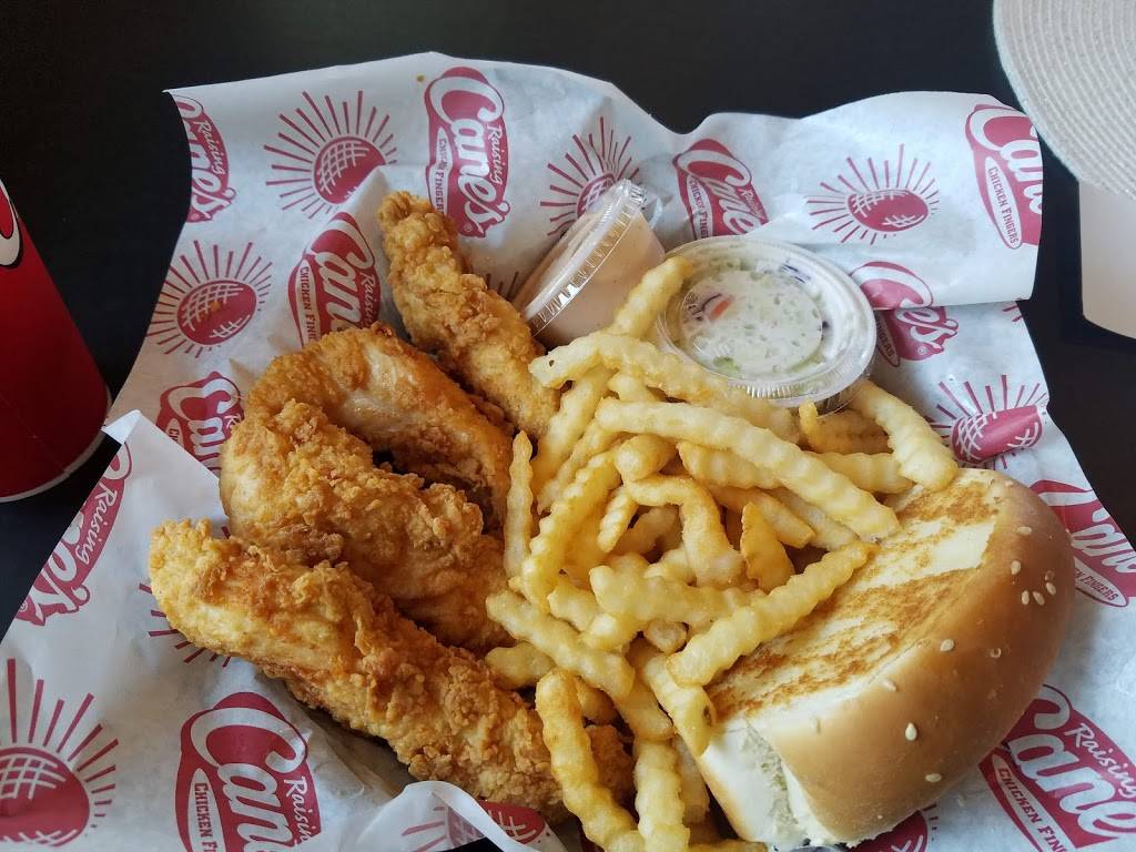 Raising Canes Chicken Fingers | meal takeaway | 3851 Plano Pkwy, The Colony, TX 75056, USA | 2144946291 OR +1 214-494-6291