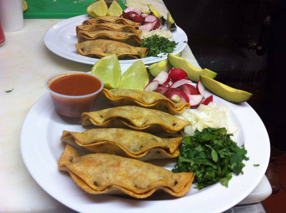 Tortas Ahogadas Ameca | restaurant | 747 S Atlantic Blvd, Los Angeles, CA 90022, USA | 3232686636 OR +1 323-268-6636