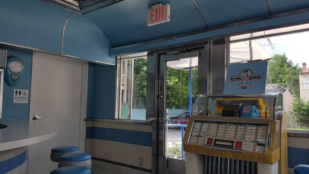 Bobbies Diner | restaurant | 1402 Habersham St, Savannah, GA 31401, USA | 9124955859 OR +1 912-495-5859