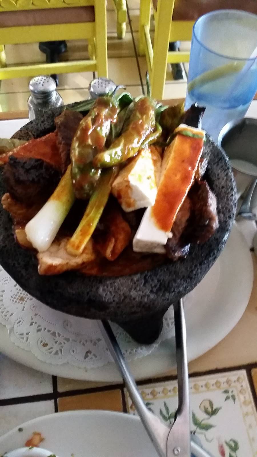 La Parrilla Restaurant | restaurant | 2126 East Cesar E Chavez Avenue, Los Angeles, CA 90033, USA | 3232623434 OR +1 323-262-3434