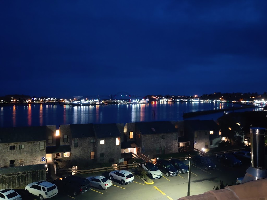 Embarcadero Resort Hotel & Marina | night club | 1000 SE Bay Blvd., Newport, OR 97365, USA | 5412658521 OR +1 541-265-8521