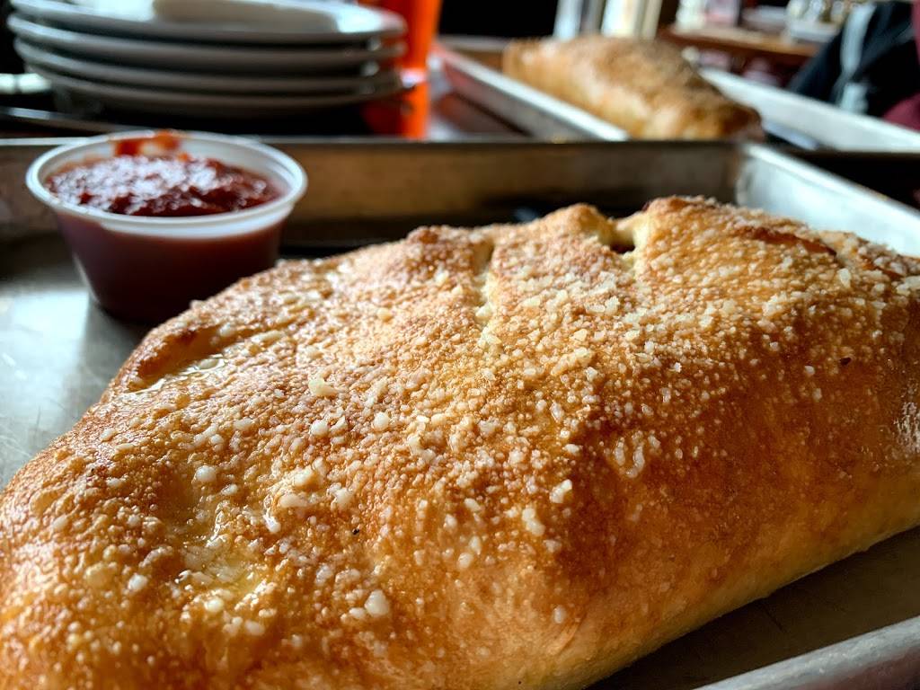 Joanies Pizzeria of Long Grove | meal delivery | 235 Robert Parker Coffin Rd, Long Grove, IL 60047, USA | 8474152220 OR +1 847-415-2220