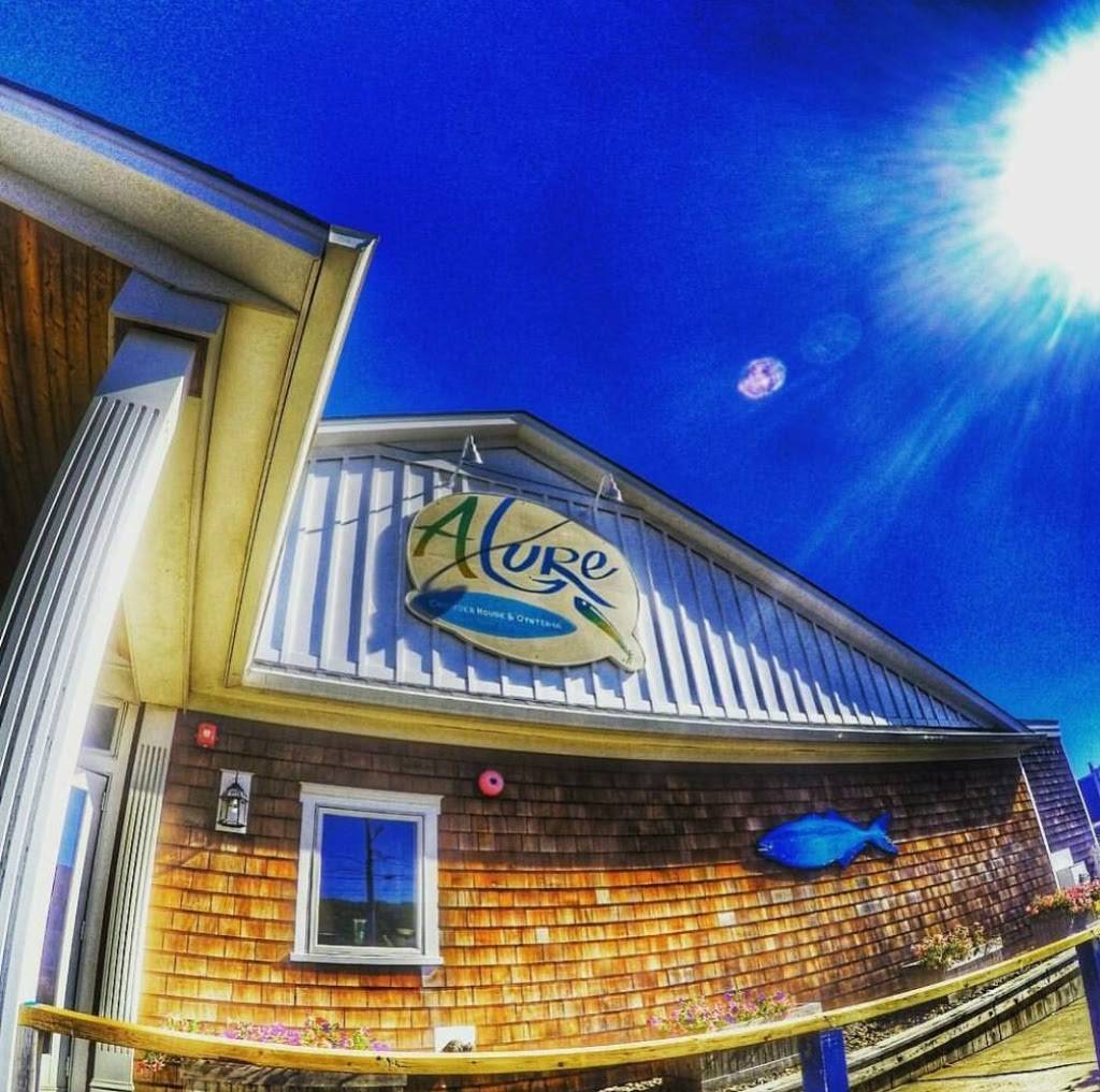 A Lure Chowder House & Oysteria | restaurant | 62300 Main Rd, Southold, NY 11971, USA | 6318765300 OR +1 631-876-5300