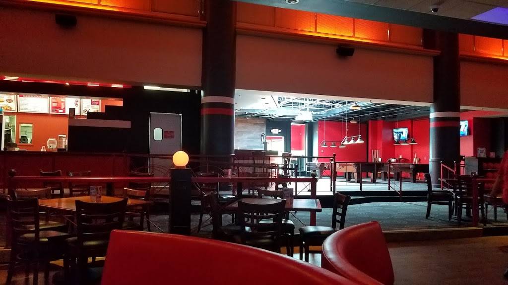 Bowlero Charlottesville | restaurant | 335 Rivanna Plaza Dr, Charlottesville, VA 22901, USA | 4349783999 OR +1 434-978-3999
