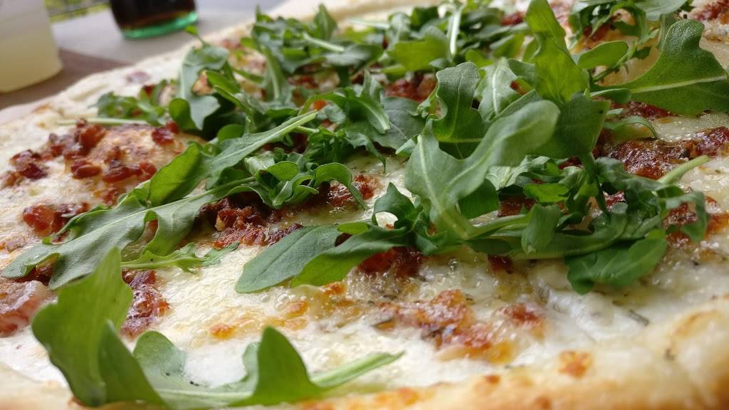 Blaze Pizza | meal takeaway | Disney Springs, 1508 E Buena Vista Dr b22, Lake Buena Vista, FL 32830, USA | 4073189128 OR +1 407-318-9128