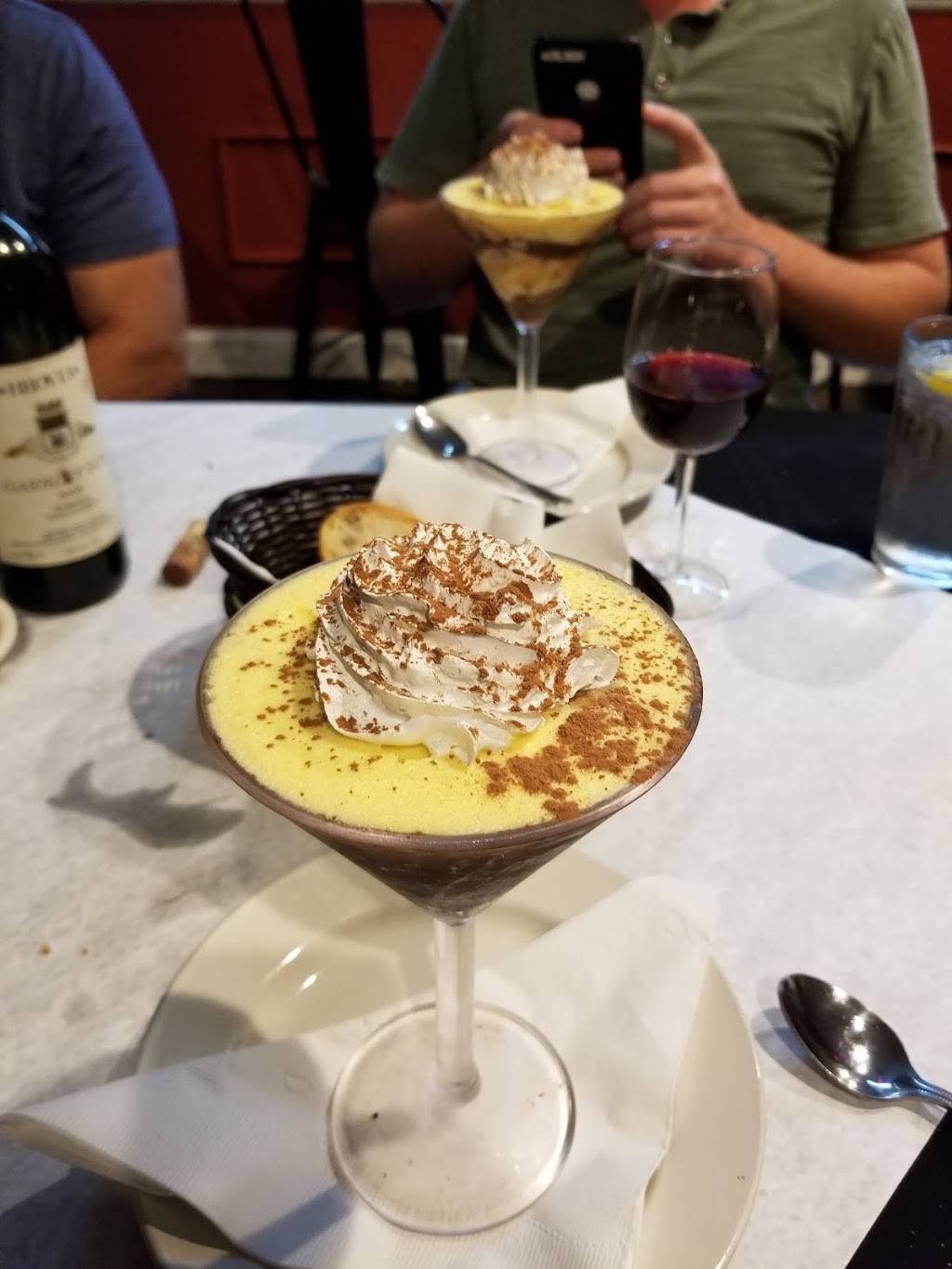 Fratellis Ristorante Italiano | restaurant | 1445 S College St #200, Auburn, AL 36830, USA | 3342096363 OR +1 334-209-6363