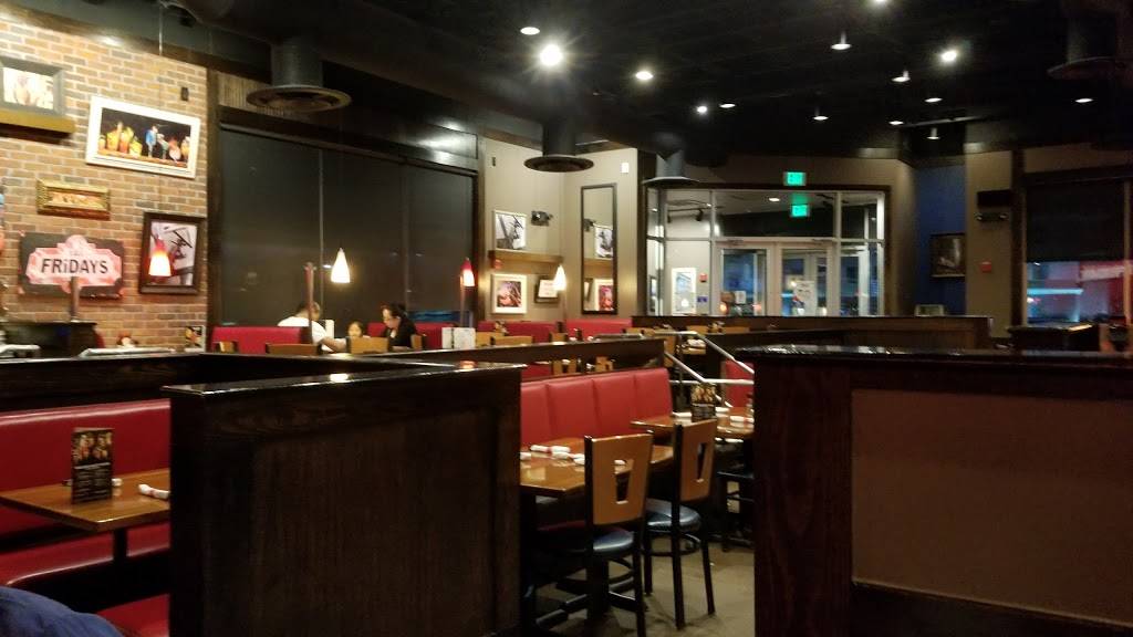TGI Fridays | restaurant | 8104 E 49th Dr, Denver, CO 80238, USA | 3033718840 OR +1 303-371-8840