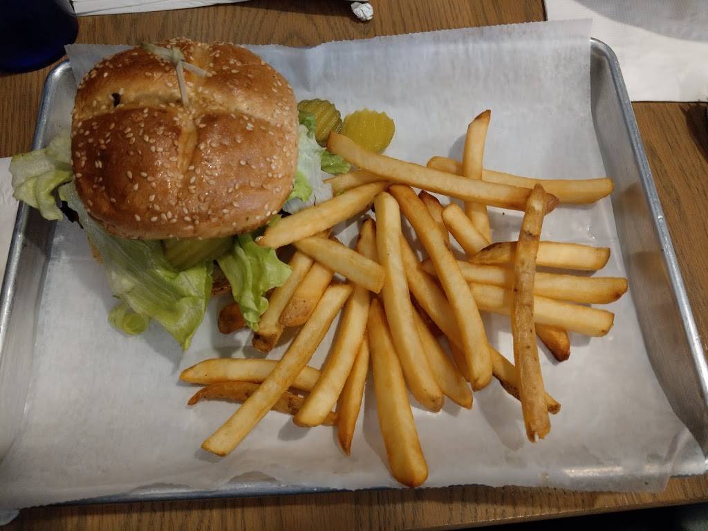 Bellingham Palace | restaurant | 90 Pulaski Blvd, Bellingham, MA 02019, USA | 5088831074 OR +1 508-883-1074