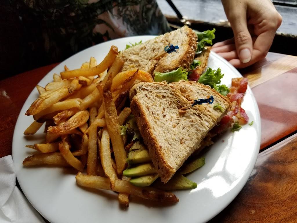 The Place | restaurant | 229 E Broad St, Athens, GA 30608, USA | 7068502988 OR +1 706-850-2988