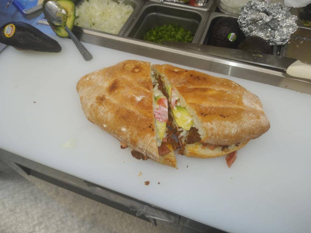 Taqueria Beto | restaurant | 7637 Airline Dr, Houston, TX 77037, USA | 8328849718 OR +1 832-884-9718