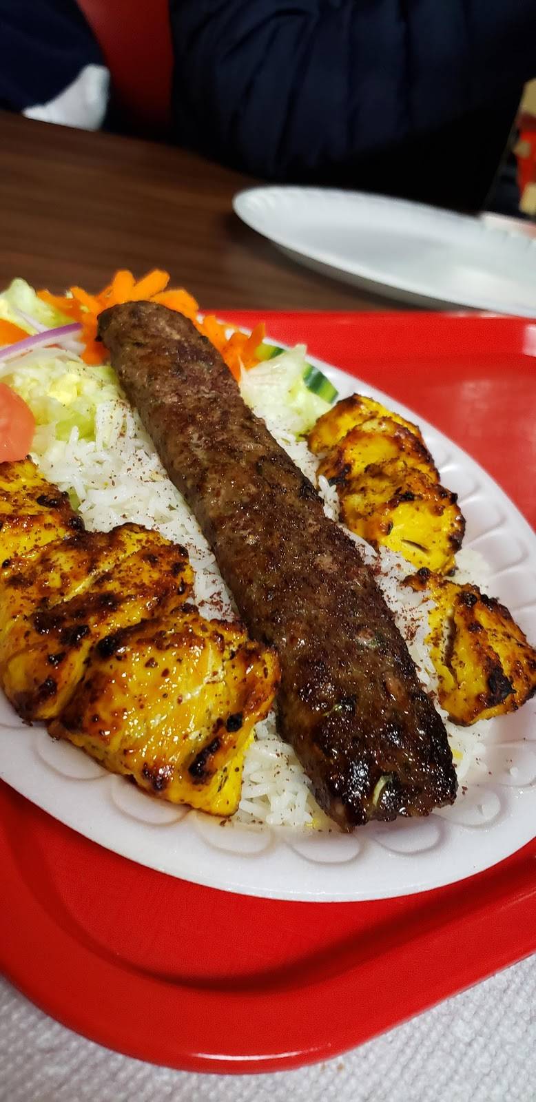 Red Kabob | restaurant | 521-A E Market St, Leesburg, VA 20176, USA | 7037775277 OR +1 703-777-5277