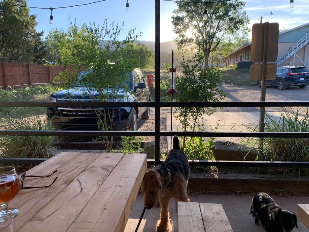 Ale Republic | night club | 28 Arroyo Seco Rd, Cedar Crest, NM 87008, USA | 5052812828 OR +1 505-281-2828