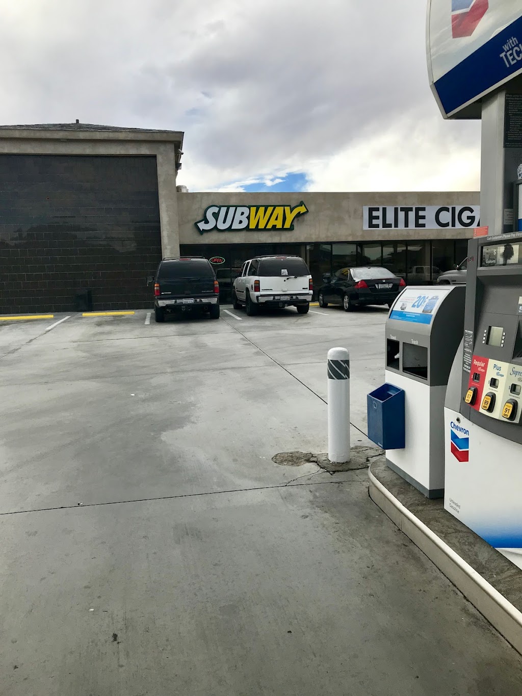 Chipotle Mexican Grill | restaurant | 400 Howard St Ste 110, San Francisco, CA 94105, USA | 4154420211 OR +1 415-442-0211