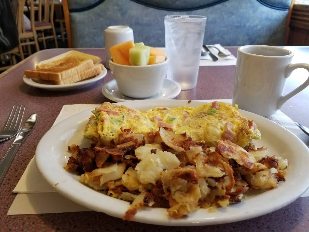 Pegasus Restaurant | restaurant | 7727 W Greenfield Ave, Milwaukee, WI 53214, USA | 4147744828 OR +1 414-774-4828