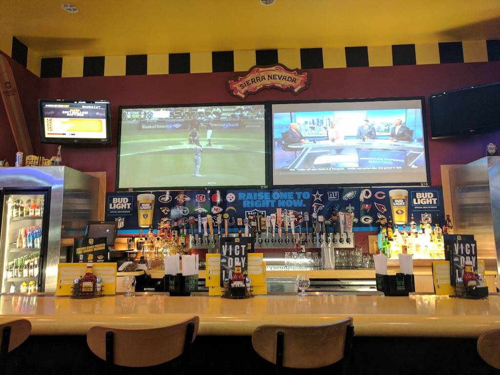 Buffalo Wild Wings | restaurant | 3712 Dublin Blvd, Dublin, CA 94568, USA | 9253610447 OR +1 925-361-0447