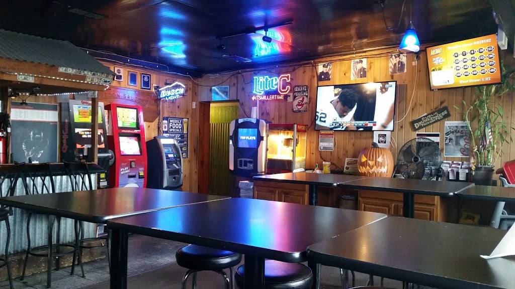 Lagoon Saloon | restaurant | 3131 W Wayne Rd, Port Clinton, OH 43452, USA | 4197345192 OR +1 419-734-5192