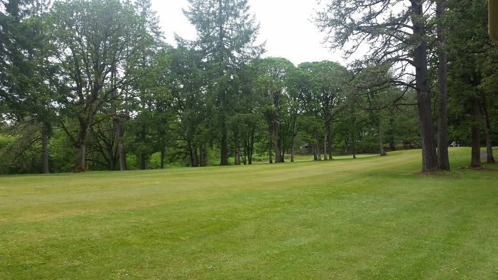 Pineway Golf Course | restaurant | 30949 Pineway Rd, Lebanon, OR 97355, USA | 5412588919 OR +1 541-258-8919