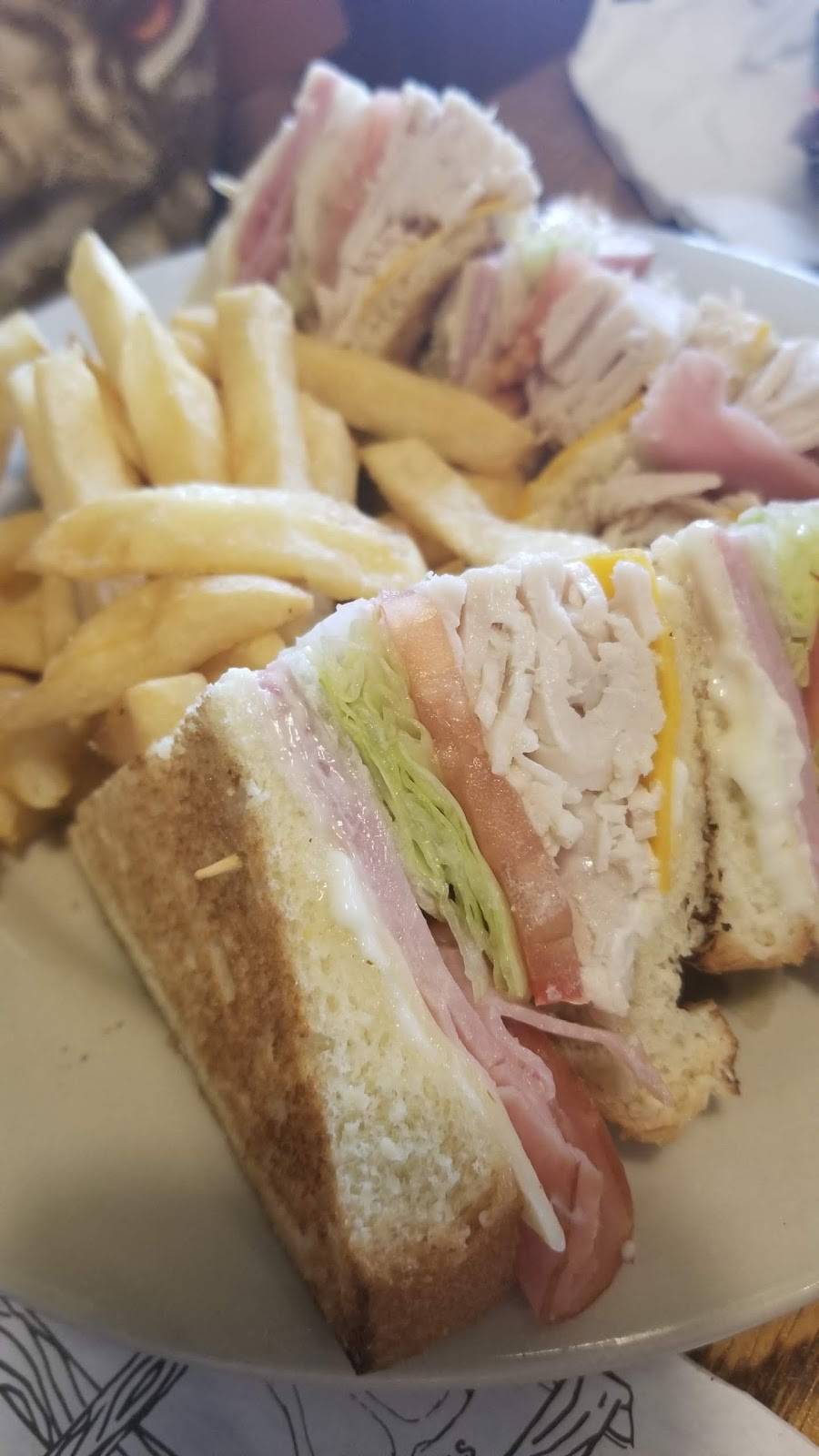 Logans Roadhouse | restaurant | 3000 Spotsylvania Mall Dr, Fredericksburg, VA 22407, USA | 5405481158 OR +1 540-548-1158