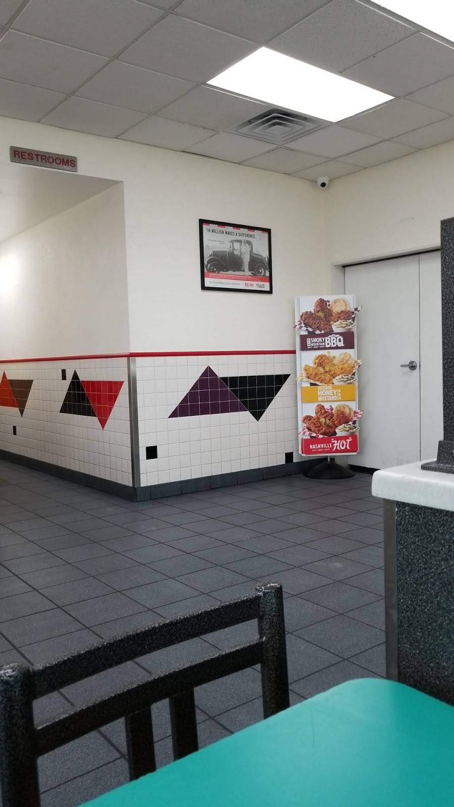 Taco Bell | meal takeaway | 5315 Rigsby Ave, San Antonio, TX 78222, USA | 2106480352 OR +1 210-648-0352