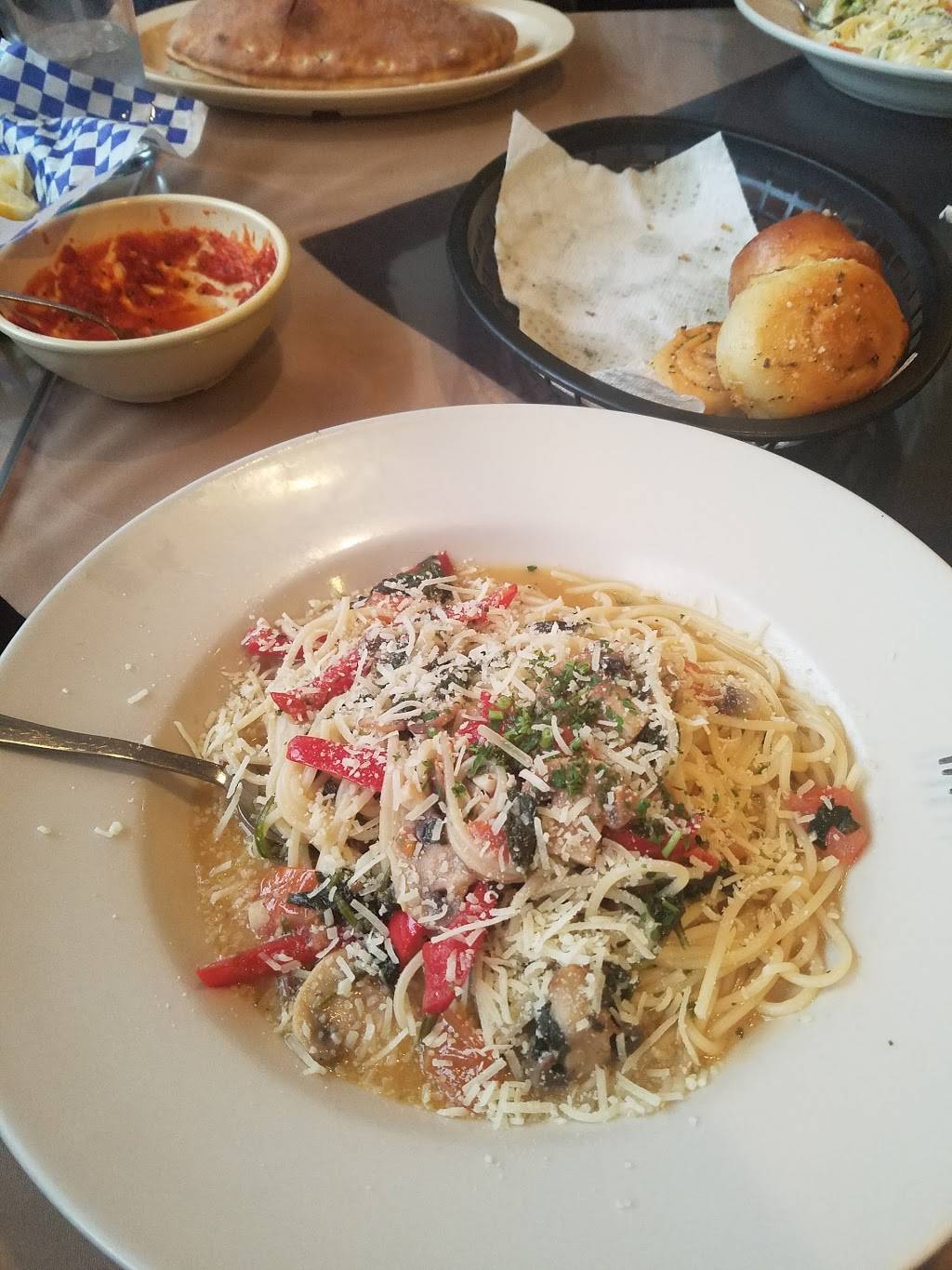 Alfornos Italian Kitchen | restaurant | 2260 Morriss Rd, Flower Mound, TX 75028, USA | 9723551709 OR +1 972-355-1709