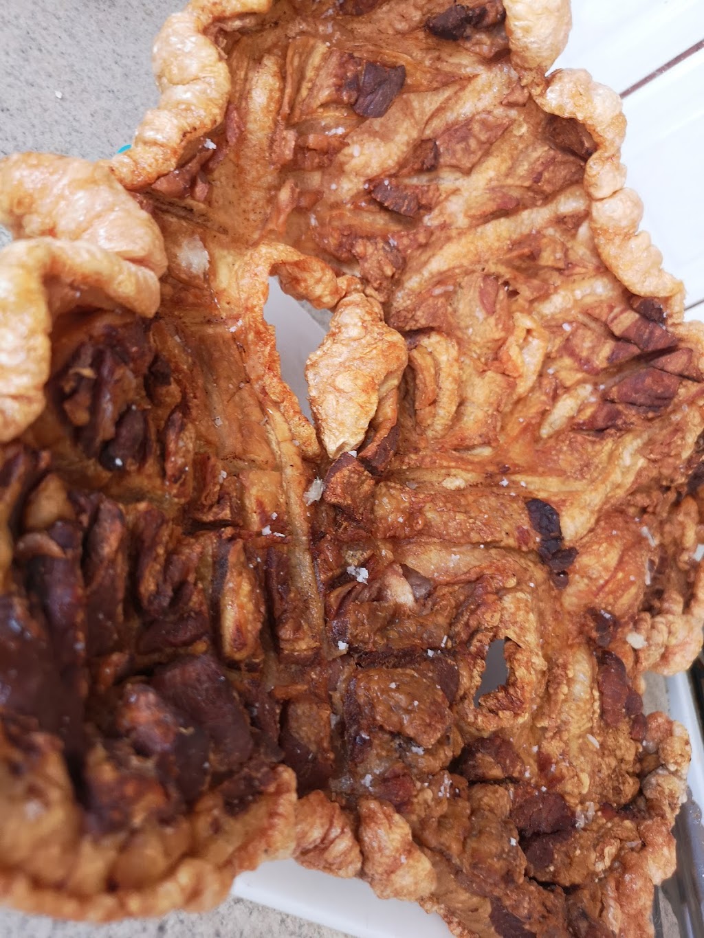 Chicharrónes y Carnitas estilo Tangancícuaro Michoacán | meal takeaway | 1617 S Towne Ave, Pomona, CA 91766, USA | 5622353784 OR +1 562-235-3784