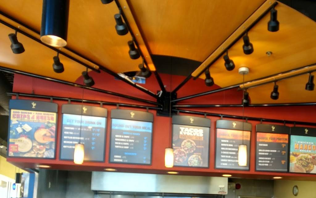 QDOBA Mexican Eats | restaurant | 7376 Atlas Walk Way, Gainesville, VA 20155, USA | 5712484191 OR +1 571-248-4191