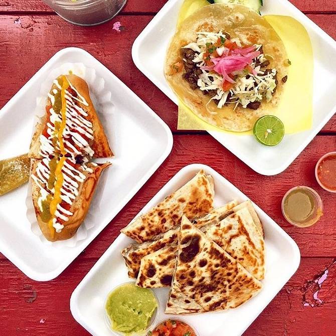 T-Locs Sonora Hot Dogs | meal takeaway | 2207 E Cesar Chavez St, Austin, TX 78702, USA | 5127396441 OR +1 512-739-6441