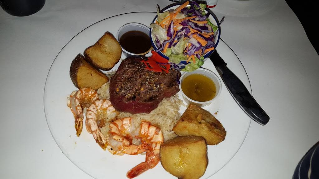 Chez Gréco | restaurant | 2960 Boulevard Laurier, Québec, QC G1V 4S1, Canada | 4186520319 OR +1 418-652-0319