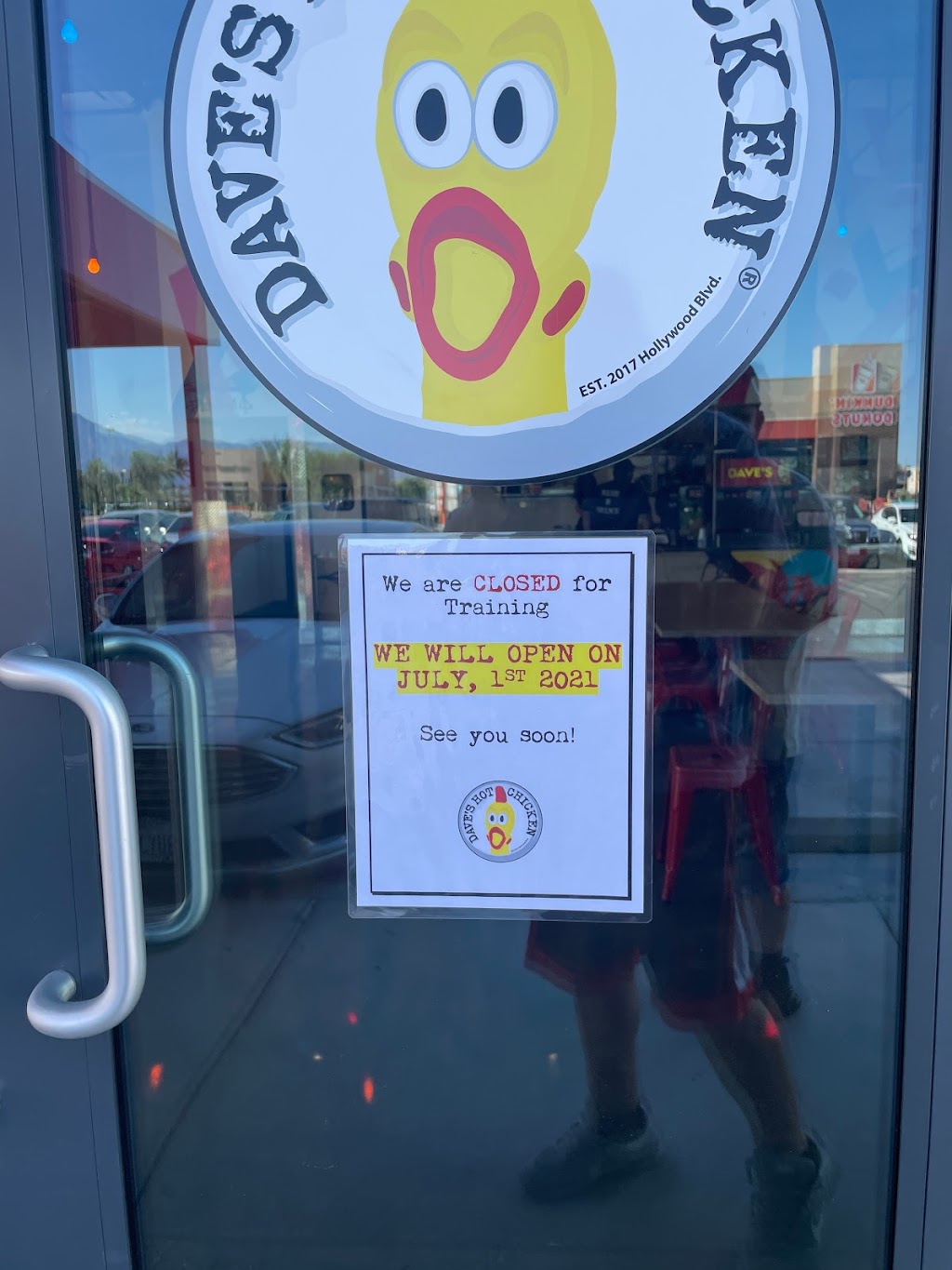 Daves Hot Chicken | restaurant | 42213 Jackson St, Indio, CA 92203, USA | 7602621033 OR +1 760-262-1033