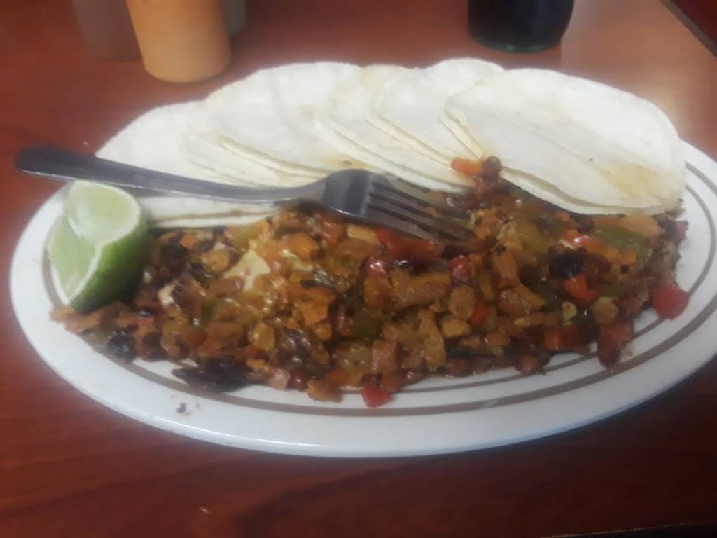 Pupuseria Mi Chalateca | restaurant | 4161 Hamilton Ave, San Jose, CA 95130, USA | 4083791149 OR +1 408-379-1149