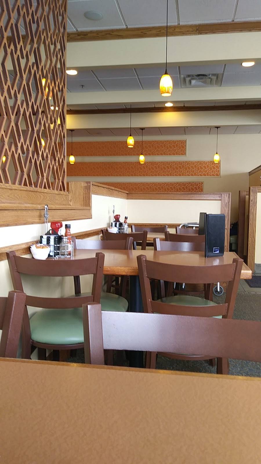 Scramblers | restaurant | 9570 Mentor Ave, Mentor, OH 44060, USA | 4403506272 OR +1 440-350-6272