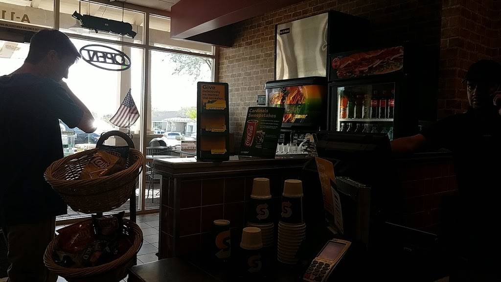 Subway | restaurant | 17650 Elliot Rd #110, Goodyear, AZ 85338, USA | 6233273758 OR +1 623-327-3758