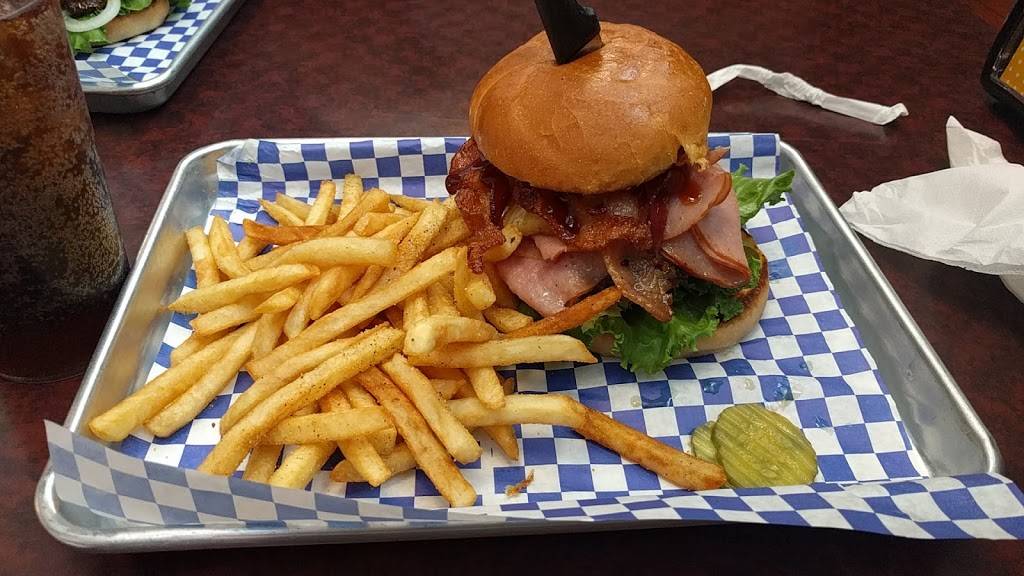 Beachwood Eatery | restaurant | 504 9th, The Dalles, OR 97058, USA | 5412962956 OR +1 541-296-2956