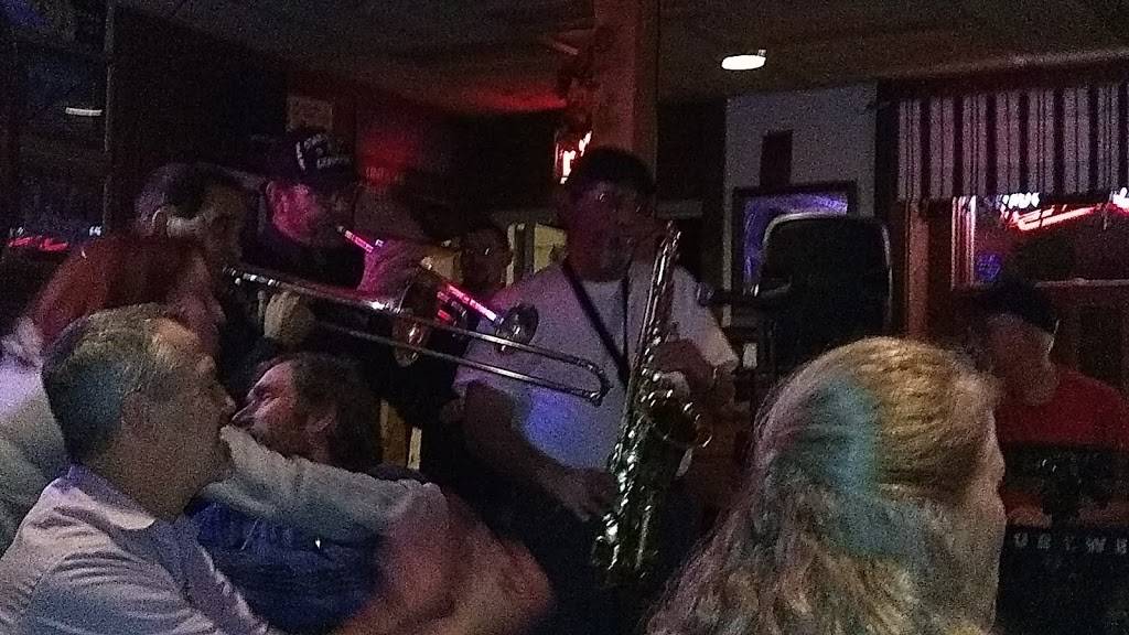 Village Restaurant & Pizza | restaurant | Rte 171 Woodstock Ave W, Woodstock, CT 06281, USA | 8609280230 OR +1 860-928-0230