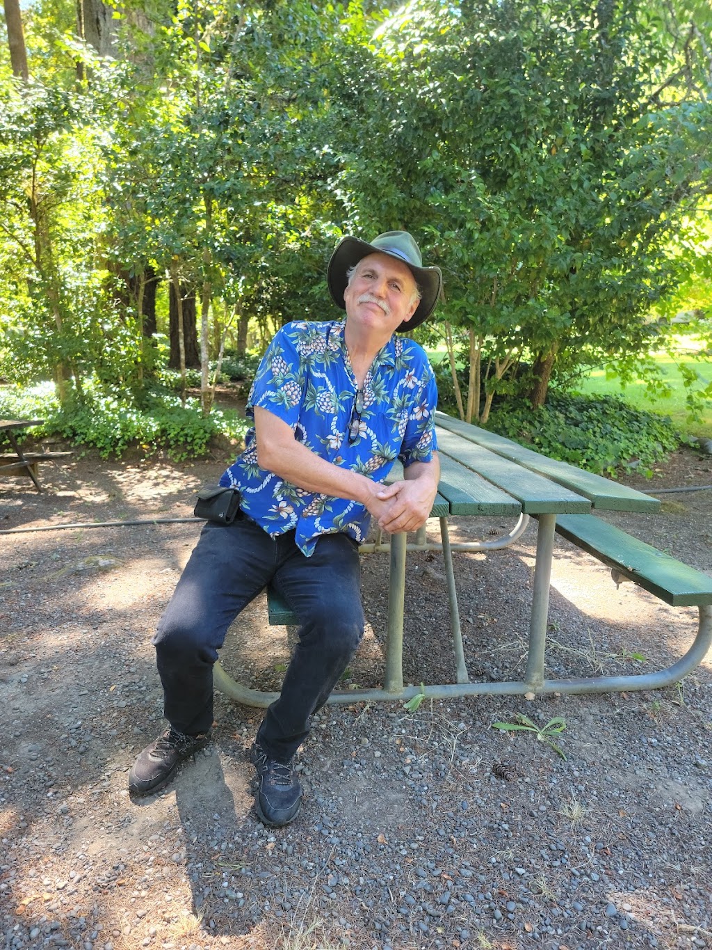 Singing Springs Resort | restaurant | 34501 Agness Illahe Rd, Agness, OR 97406, USA | 5412476162 OR +1 541-247-6162