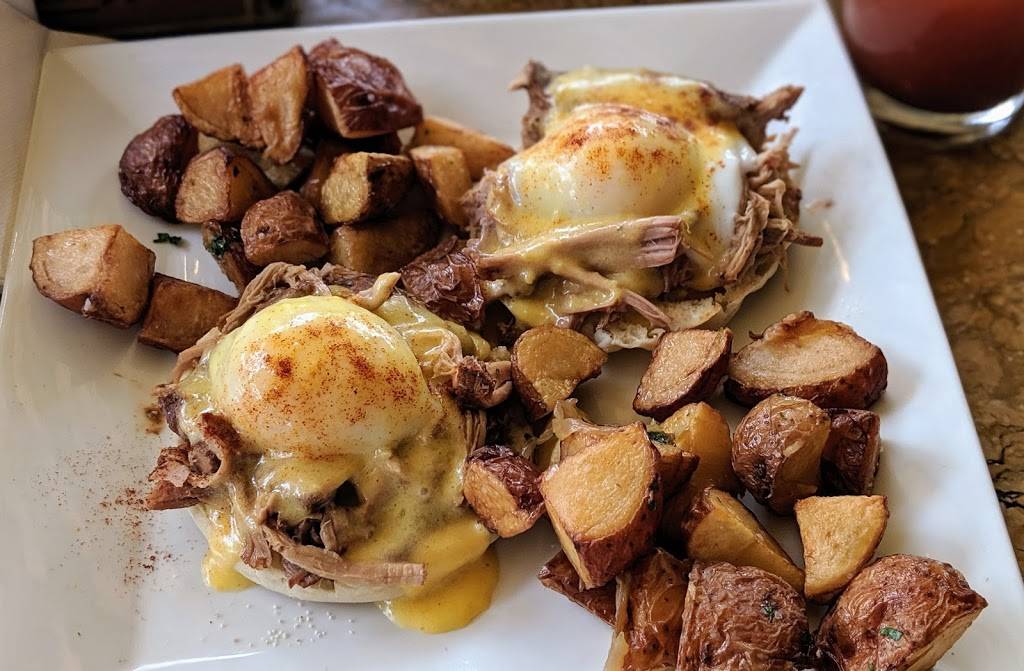 Hemingways Tavern | restaurant | 1800 W Hibiscus Blvd #115, Melbourne, FL 32901, USA | 3218029648 OR +1 321-802-9648