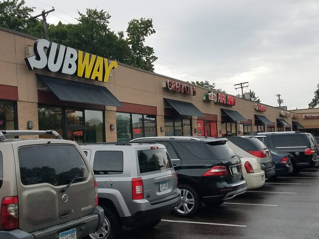 Subway | restaurant | 4622 Nicollet Ave, Minneapolis, MN 55419, USA | 6128239276 OR +1 612-823-9276