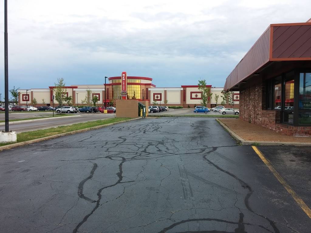 Subway | meal takeaway | 20 E Maple Rd, Troy, MI 48083, USA | 2486163058 OR +1 248-616-3058