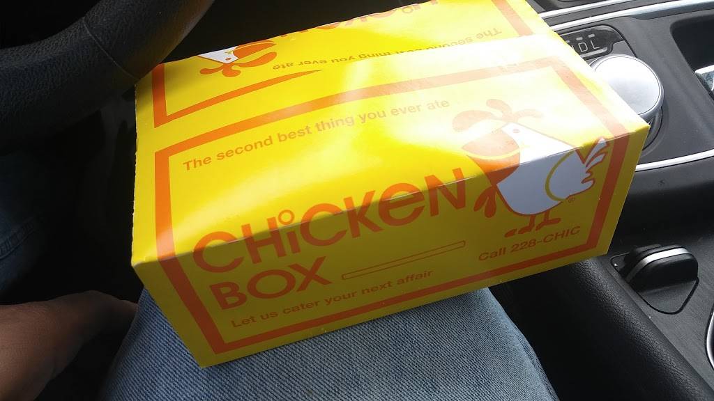 Chicken Box Restaurant | restaurant | 3000 3rd Ave, Richmond, VA 23222, USA | 8042282442 OR +1 804-228-2442