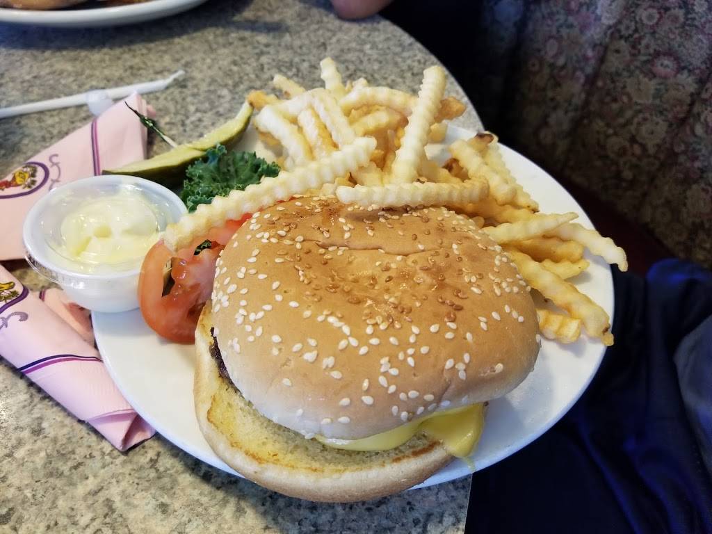 Country Waffles | restaurant | 1101 Country Club Dr, Madera, CA 93638, USA | 5596640486 OR +1 559-664-0486