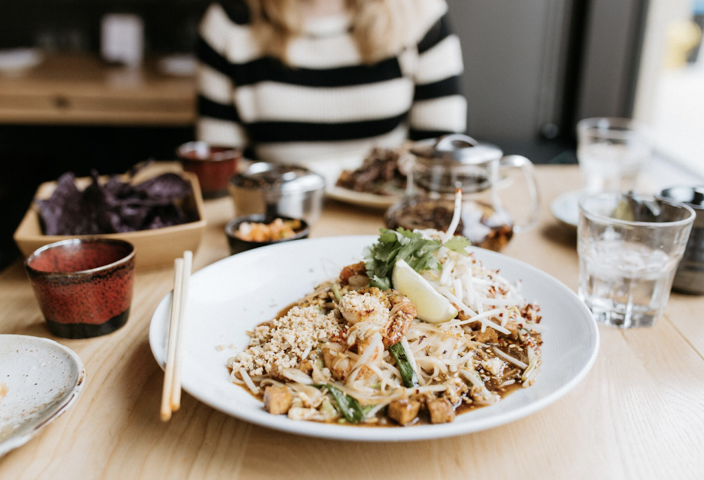 Ando Sushi + Bar | restaurant | 415 Bridge St NW, Grand Rapids, MI 49504, USA | 6166080789 OR +1 616-608-0789