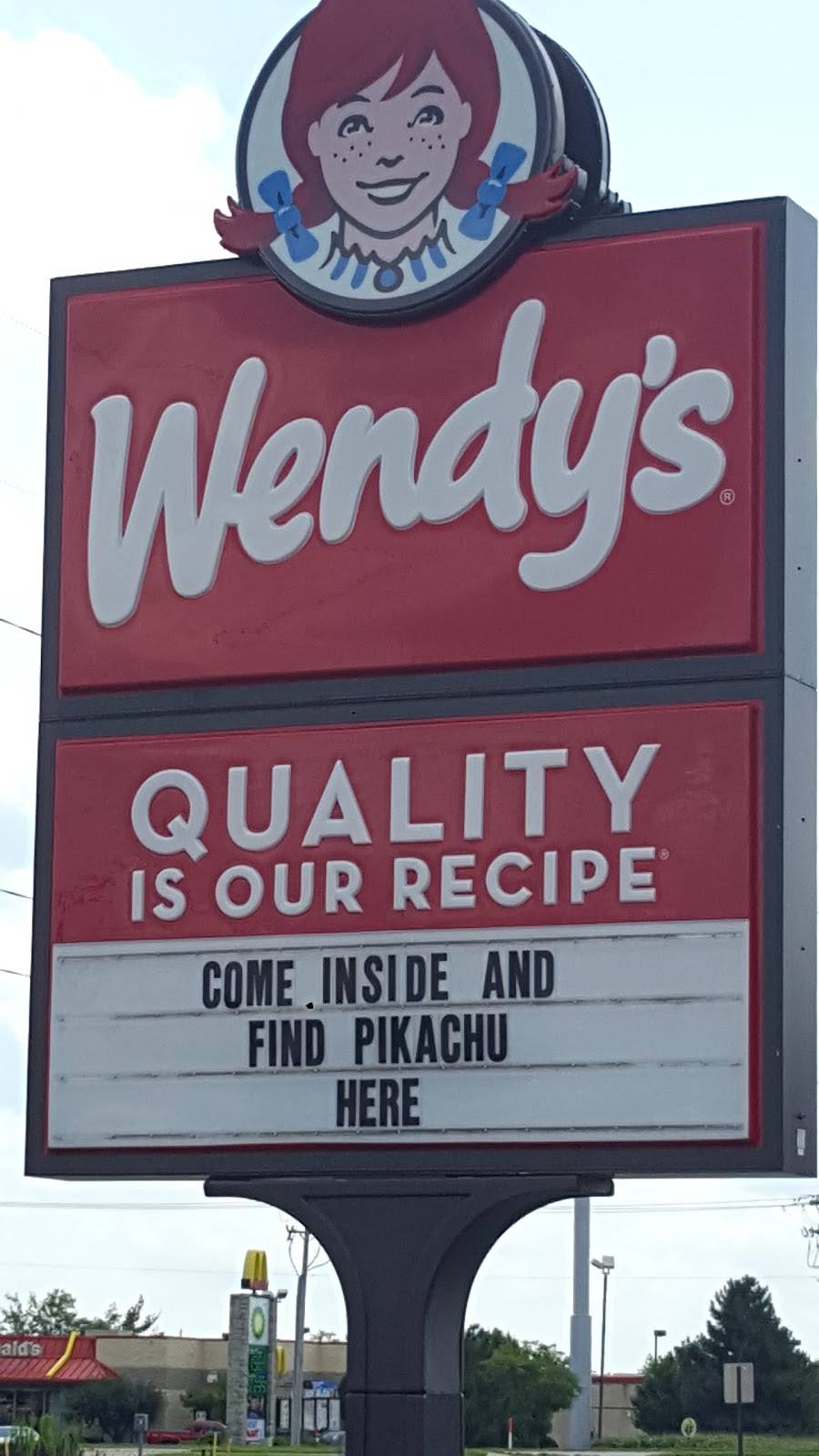 Wendys | restaurant | 129 N Frontage East Rd, Manteno, IL 60950, USA | 8154680739 OR +1 815-468-0739