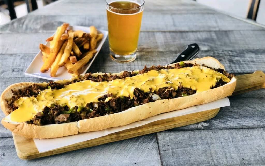 Dilladelphia | restaurant | 2571 Drew St, Clearwater, FL 33765, USA | 7277246177 OR +1 727-724-6177