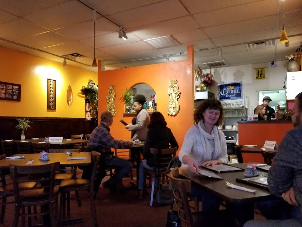 Thai Tip | restaurant | 1512 Wyoming Blvd NE e, Albuquerque, NM 87112, USA | 5053237447 OR +1 505-323-7447