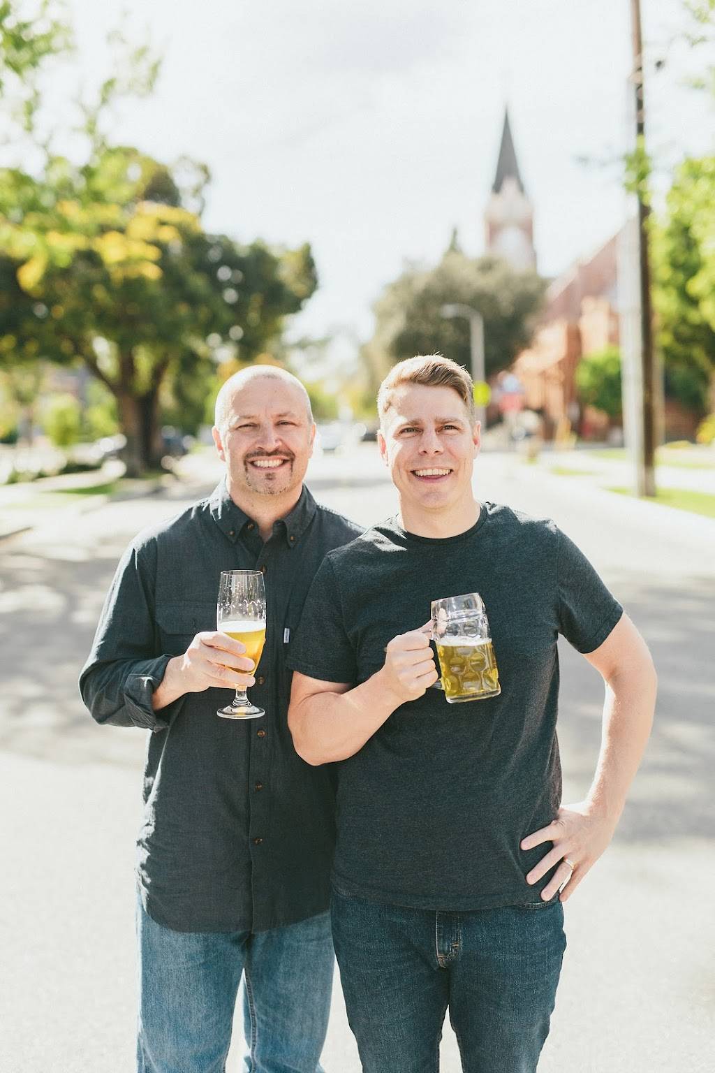 Green Cheek Beer Company | restaurant | 2957 Randolph Ave unit B, Costa Mesa, CA 92626, USA | 7147604995 OR +1 714-760-4995