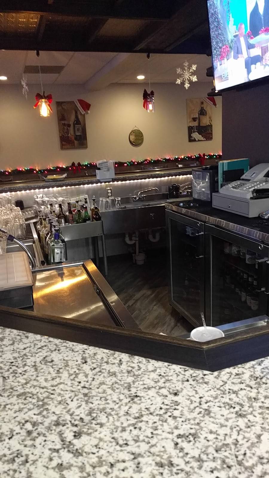 Michaelangelos Pizza | restaurant | 8330 W Puetz Rd, Franklin, WI 53132, USA | 4144253070 OR +1 414-425-3070